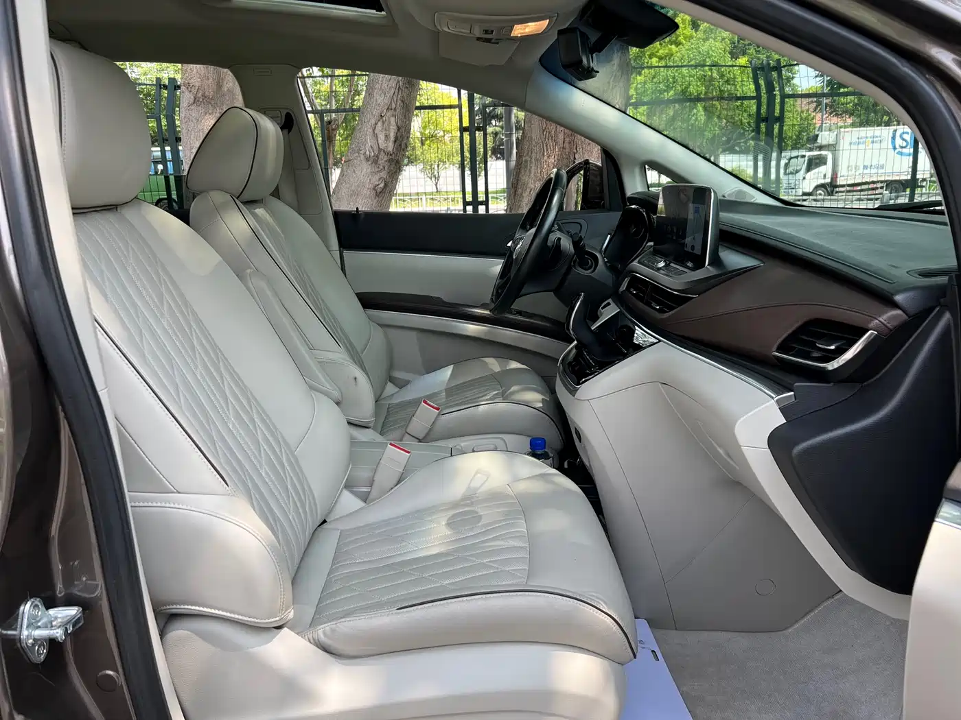 Buick GL8 2022 Land Business Class 652T Luxury фото 12