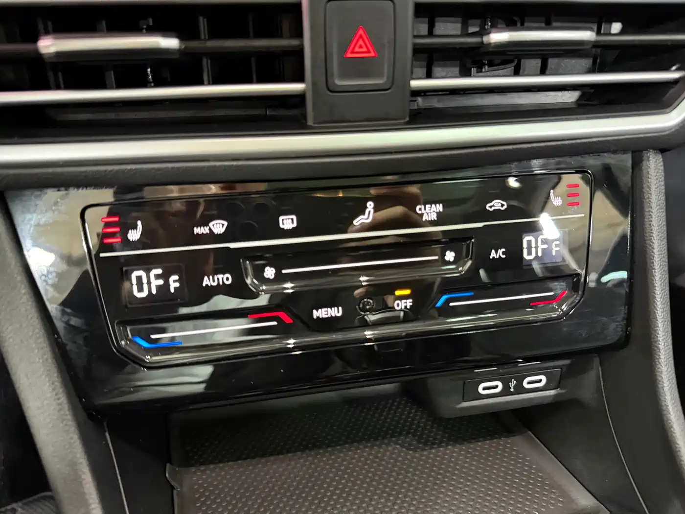 Volkswagen Sagitar 2023 Model Year 280TSI DSG Surpass Edition фото 19