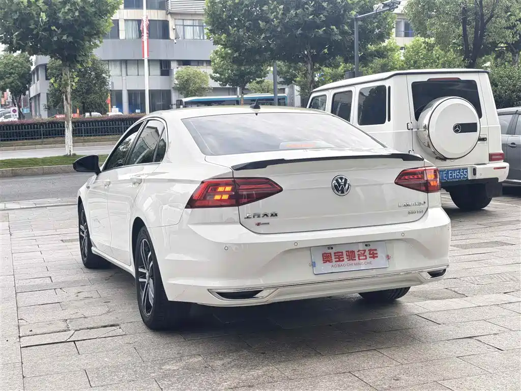 Volkswagen Lamando 2021 280TSI DSG Comfort Edition фото 8