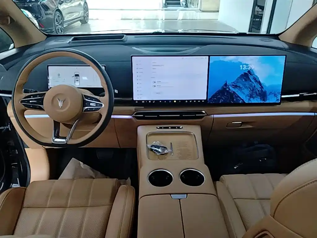 Voyah Auto Voyah Dreamer 2025 PHEV AWD Flagship Kunpeng Edition фото 10