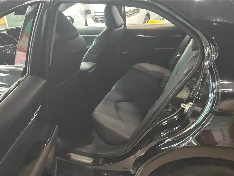 Toyota Camry 2021 2.0G Luxury Edition фото 11