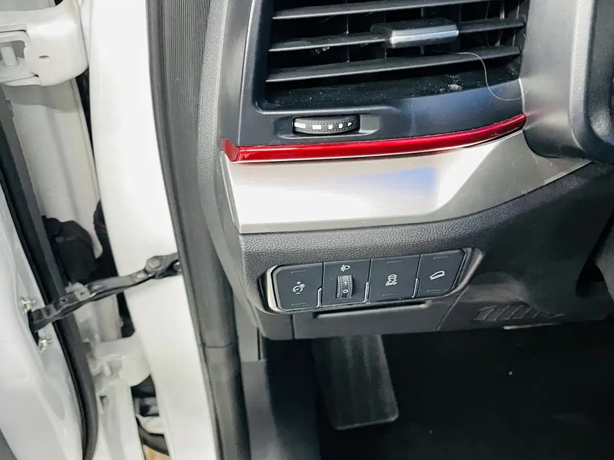 Haval H4 2019 Red Label 1.5GDIT DCT Elite Smart Connect Edition фото 13