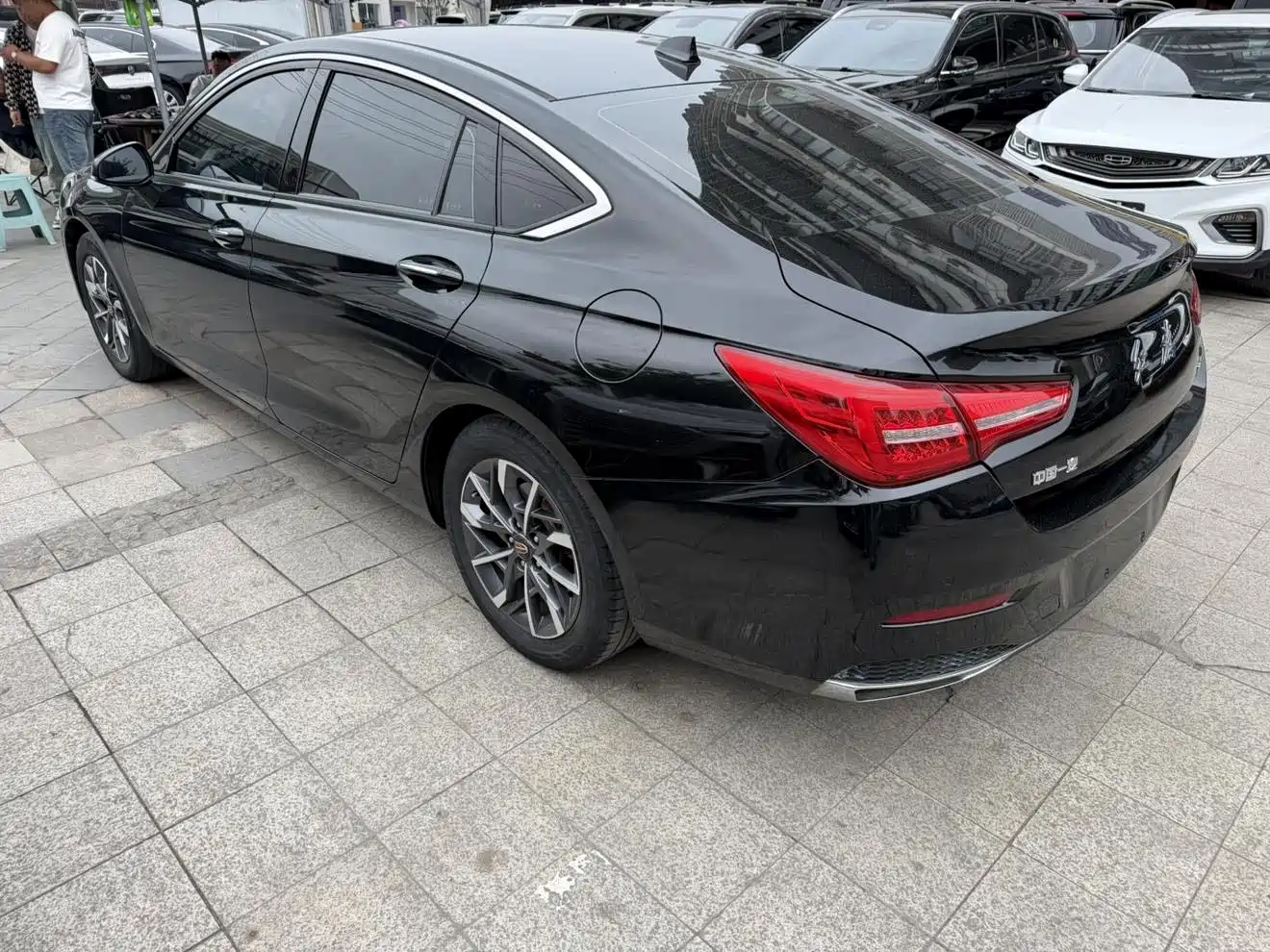 Hongqi H5 2020 1.5T DCT Qi Rhythm Edition фото 6