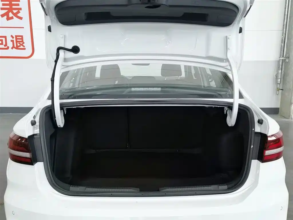 Volkswagen Lavida 2024 Model 300TSI DSG Starlight Full Comfort Edition фото 16