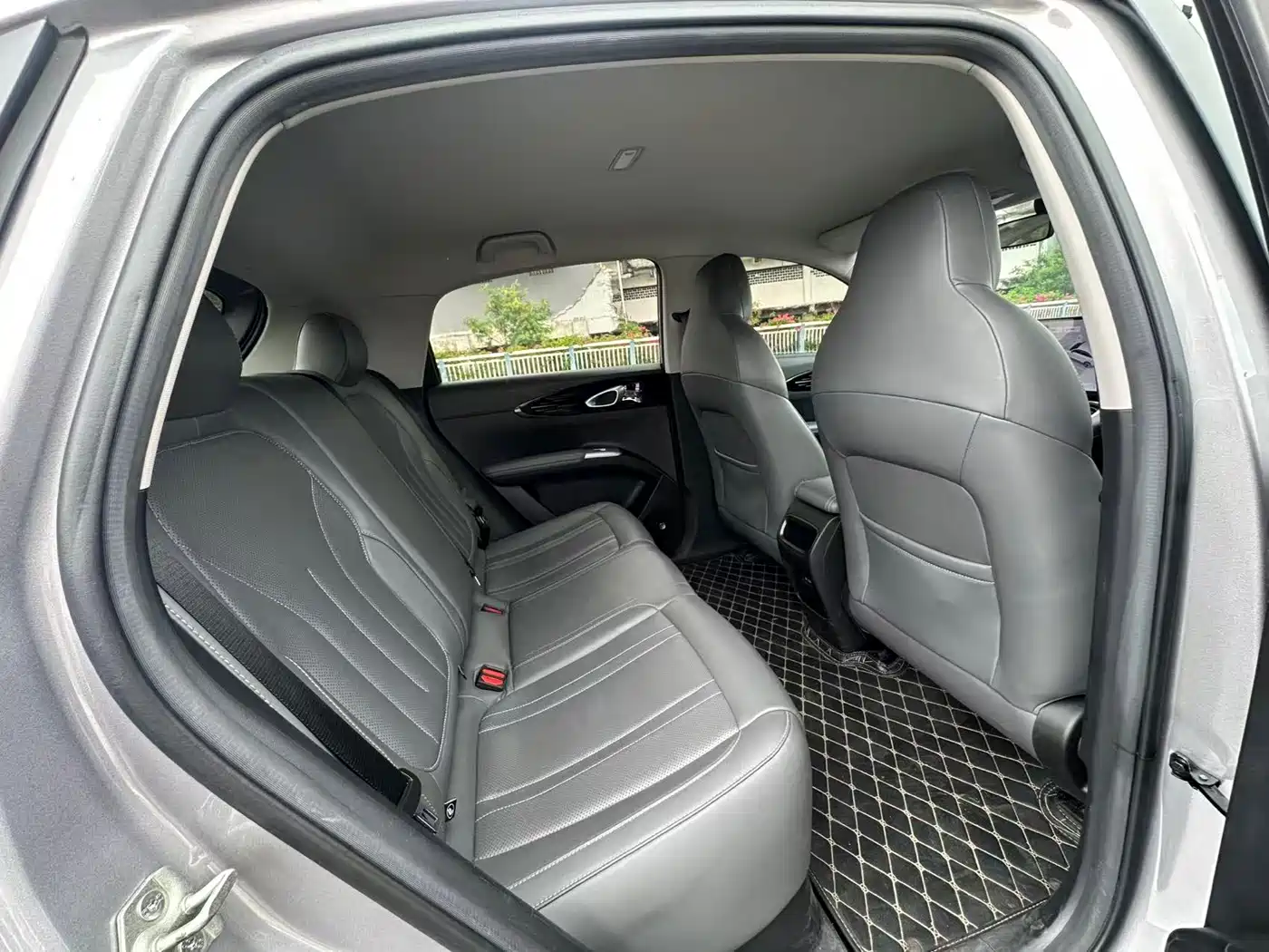 Geely Galaxy Starry Wish 2025 UP 410km Explorer Edition фото 13
