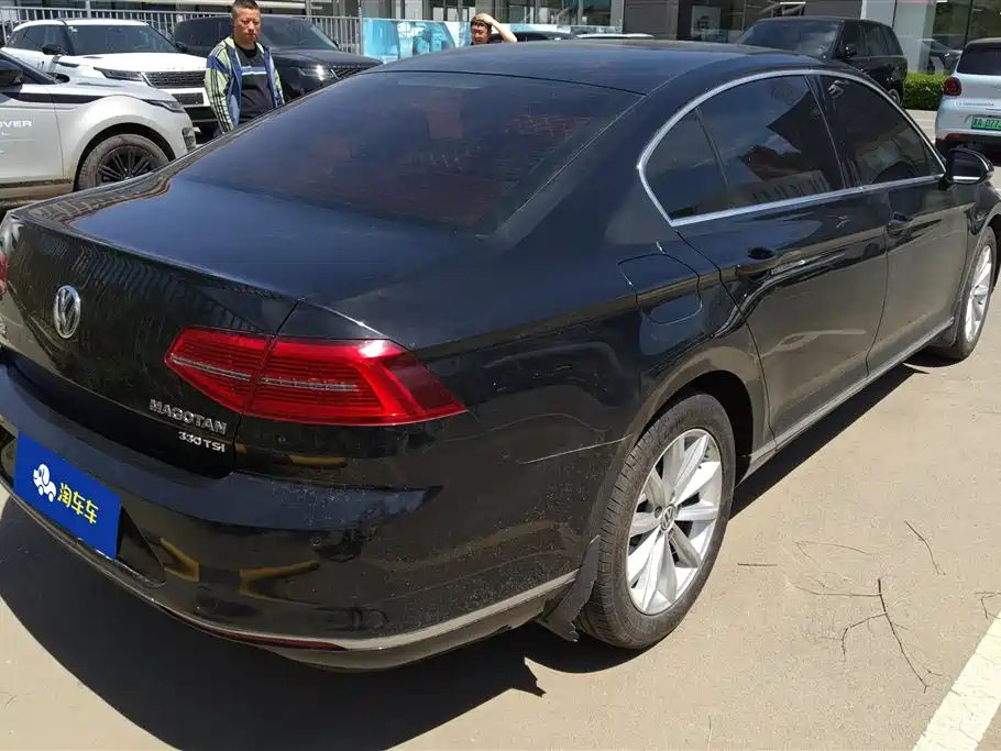Volkswagen Magotan 2017 330TSI DSG Leading фото 3