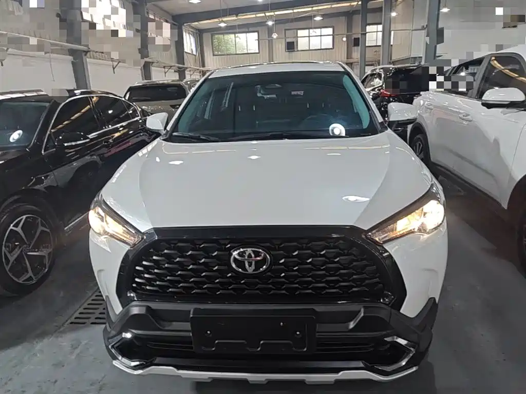 Toyota Corolla Cross 2023 2.0L Elite Edition фото 3