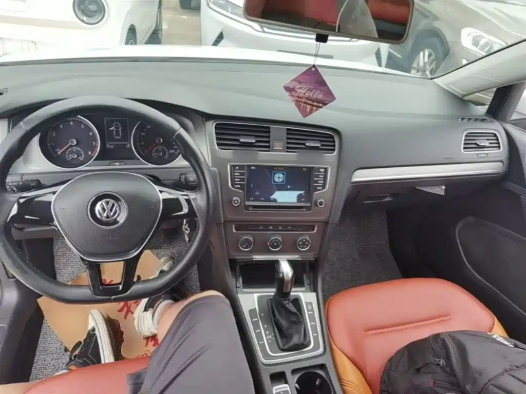 Volkswagen Golf 2015 1.4TSI Automatic Comfort фото 6