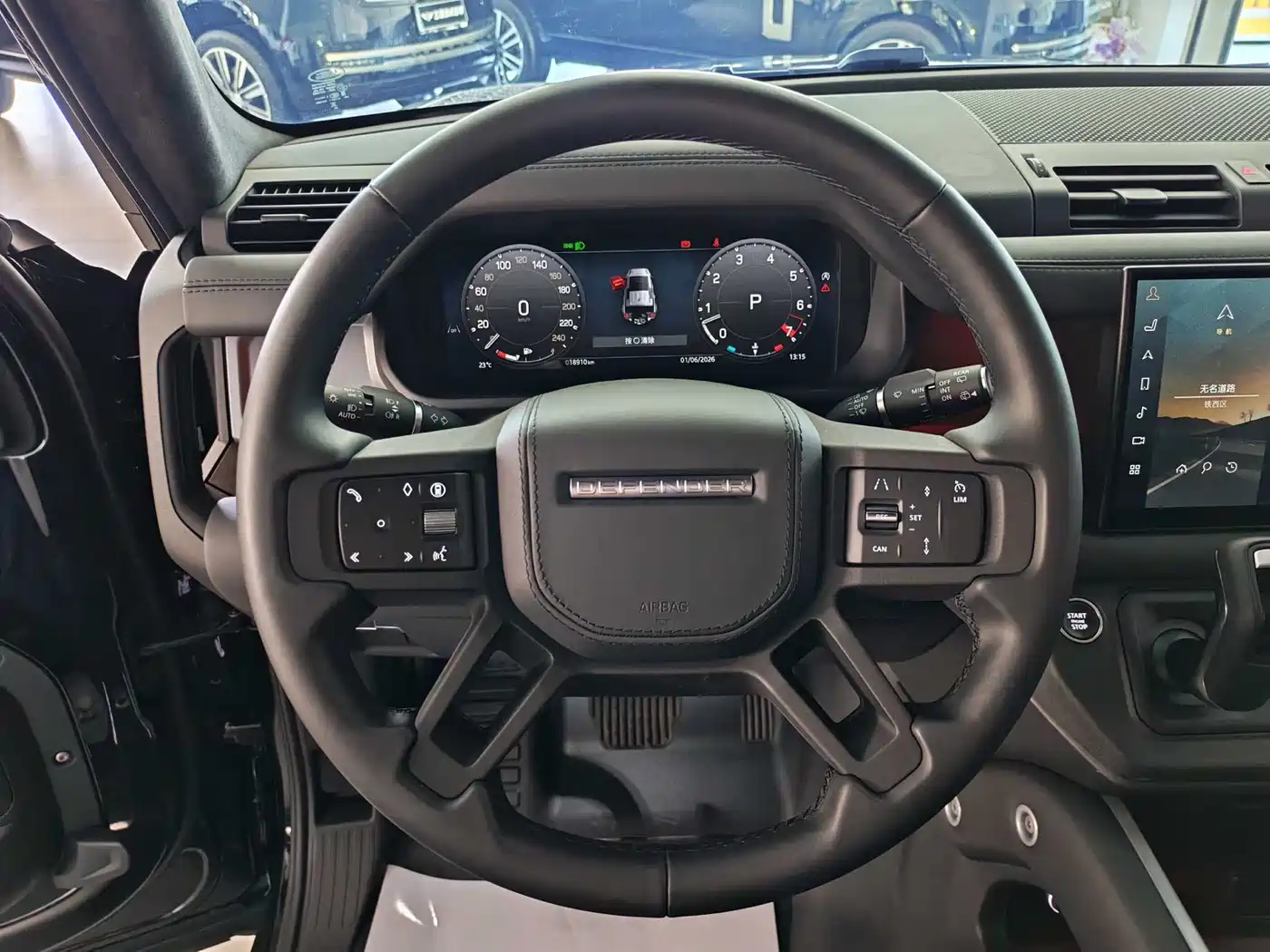 Land Rover Defender 2025 110 3.0T P400 -Dynamic HSE фото 9