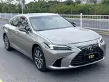 Фото 3 - Lexus ES