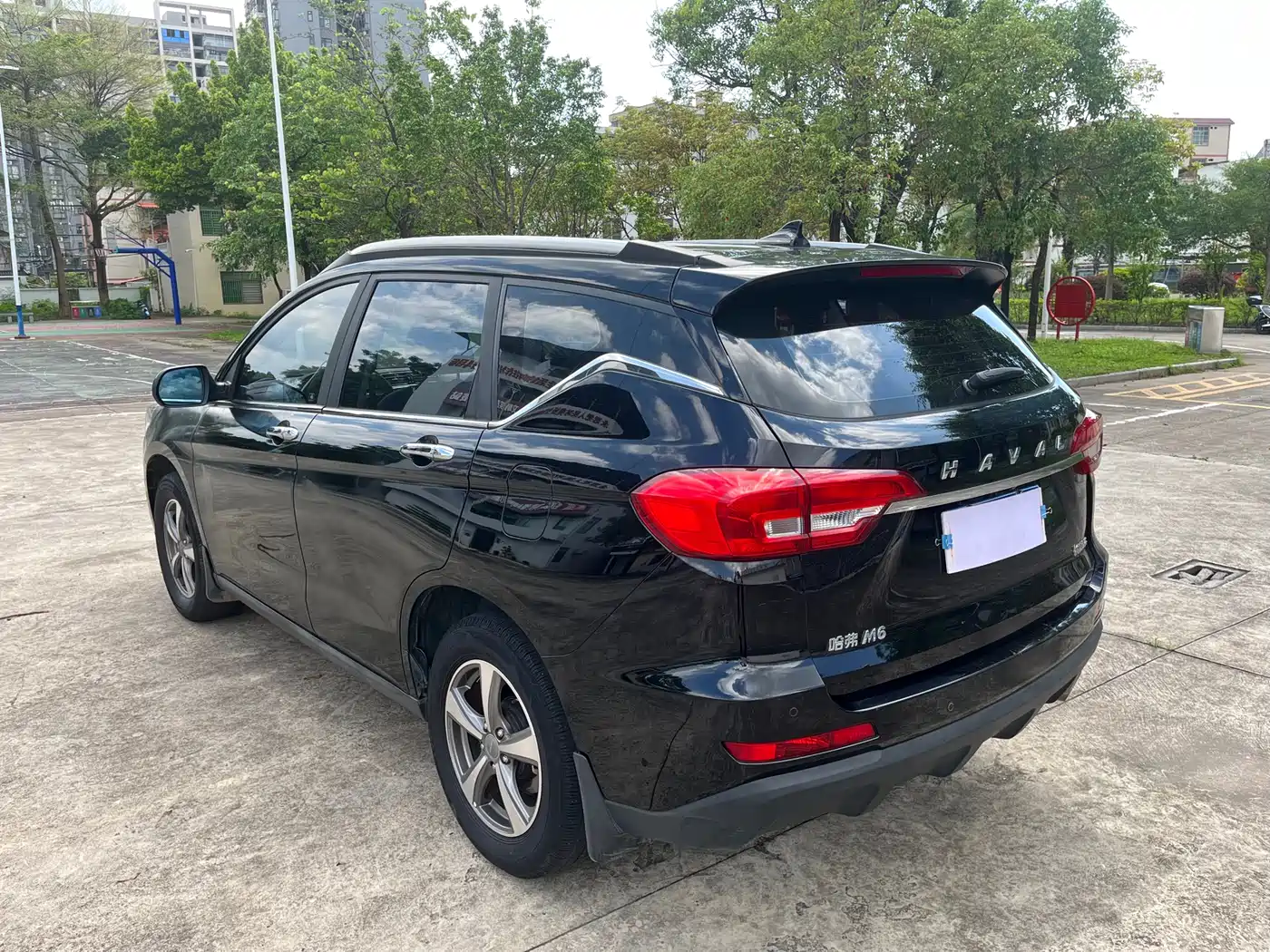 Haval M6 2017 2017 1.5T Automatic 2WD Elite