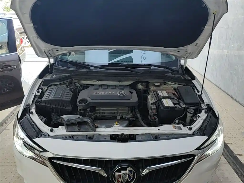 Фото 20 - Buick Excelle