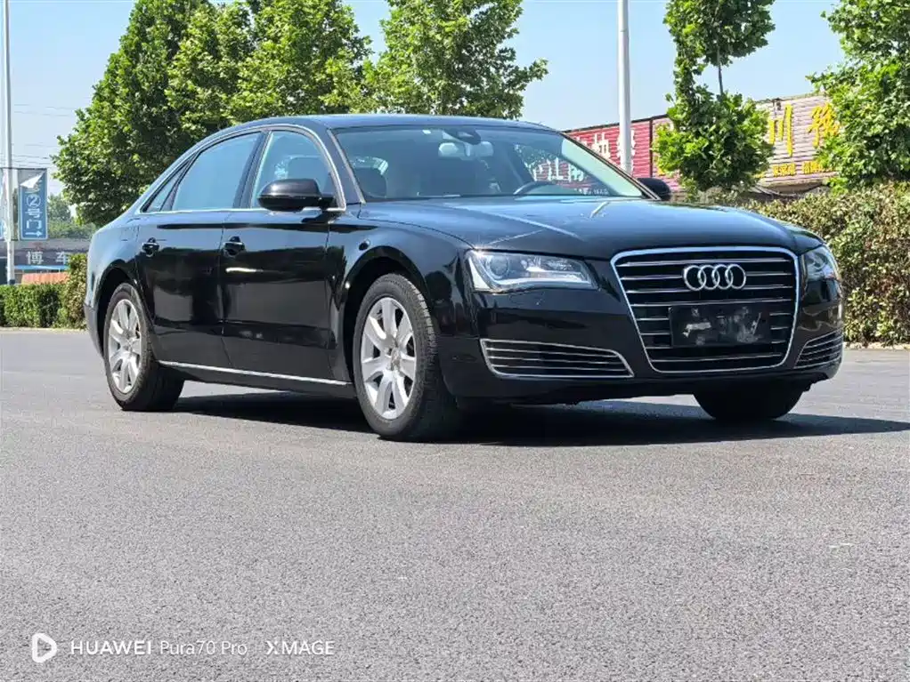 Audi A8 2013 A8L 45 TFSI quattro Luxury фото 3
