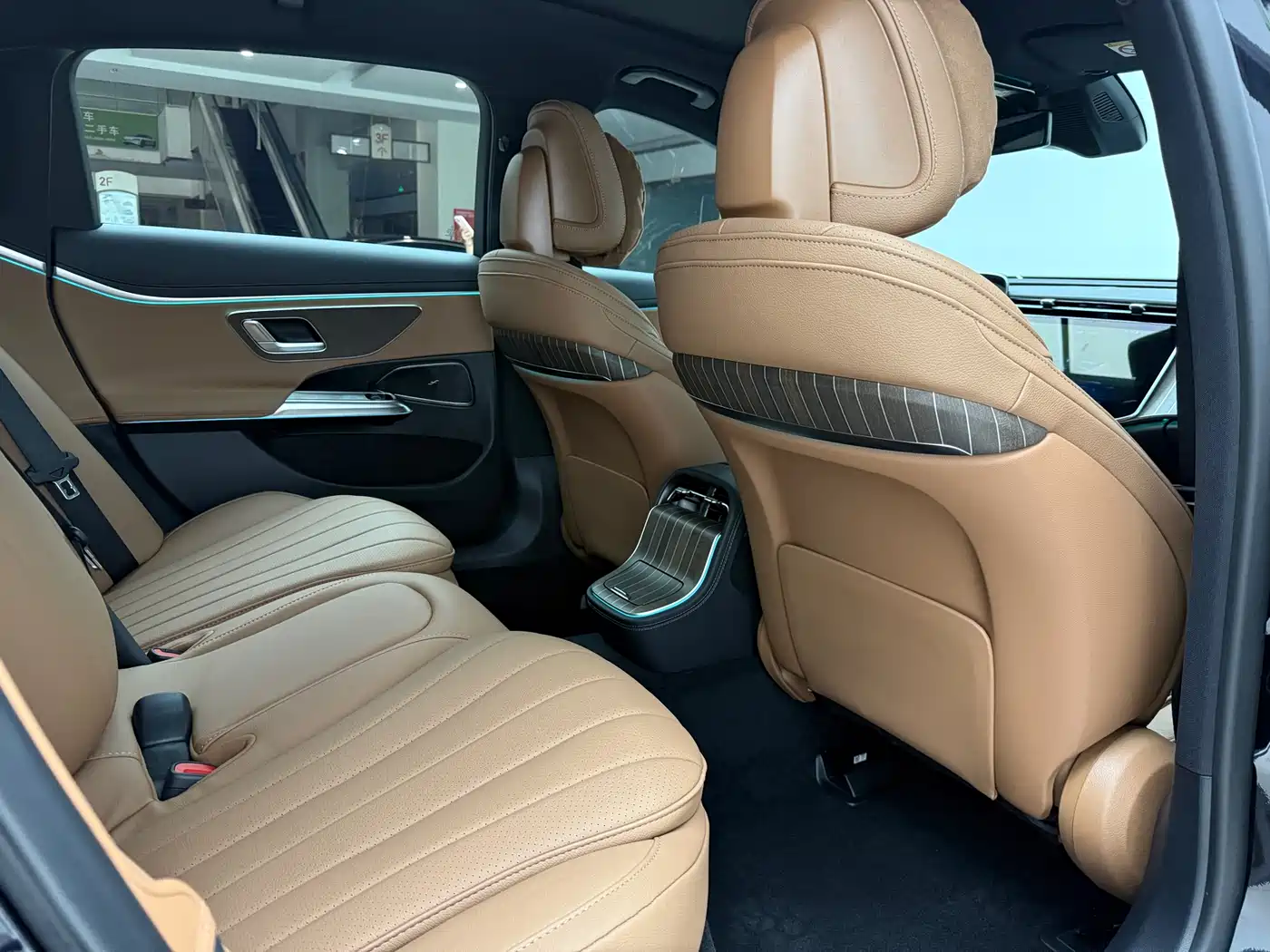 Mercedes-Benz E-Class 2025 E 300 L Fashion фото 16
