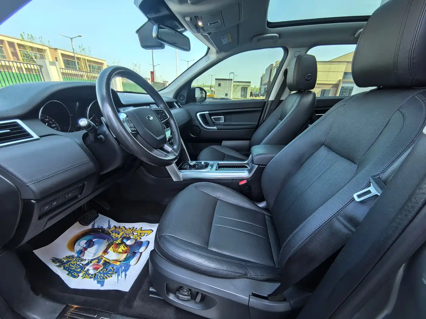 Land Rover Discovery Sport 2019 240PS SE Edition China VI фото 9