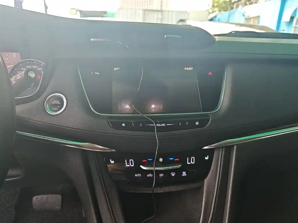 Cadillac XT5 2018 28T 4WD Luxury фото 13