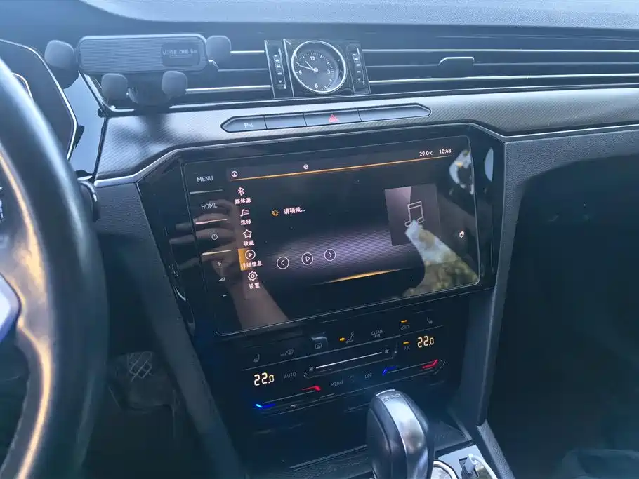 Volkswagen Magotan 2020 330TSI DSG Luxury фото 13