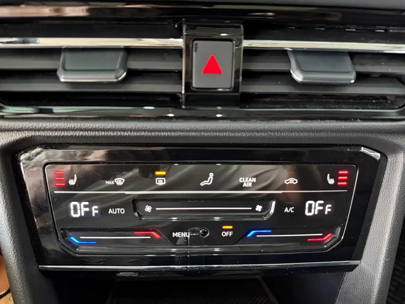 Volkswagen Tharu 2022 280TSI FWD Luxury Edition фото 6