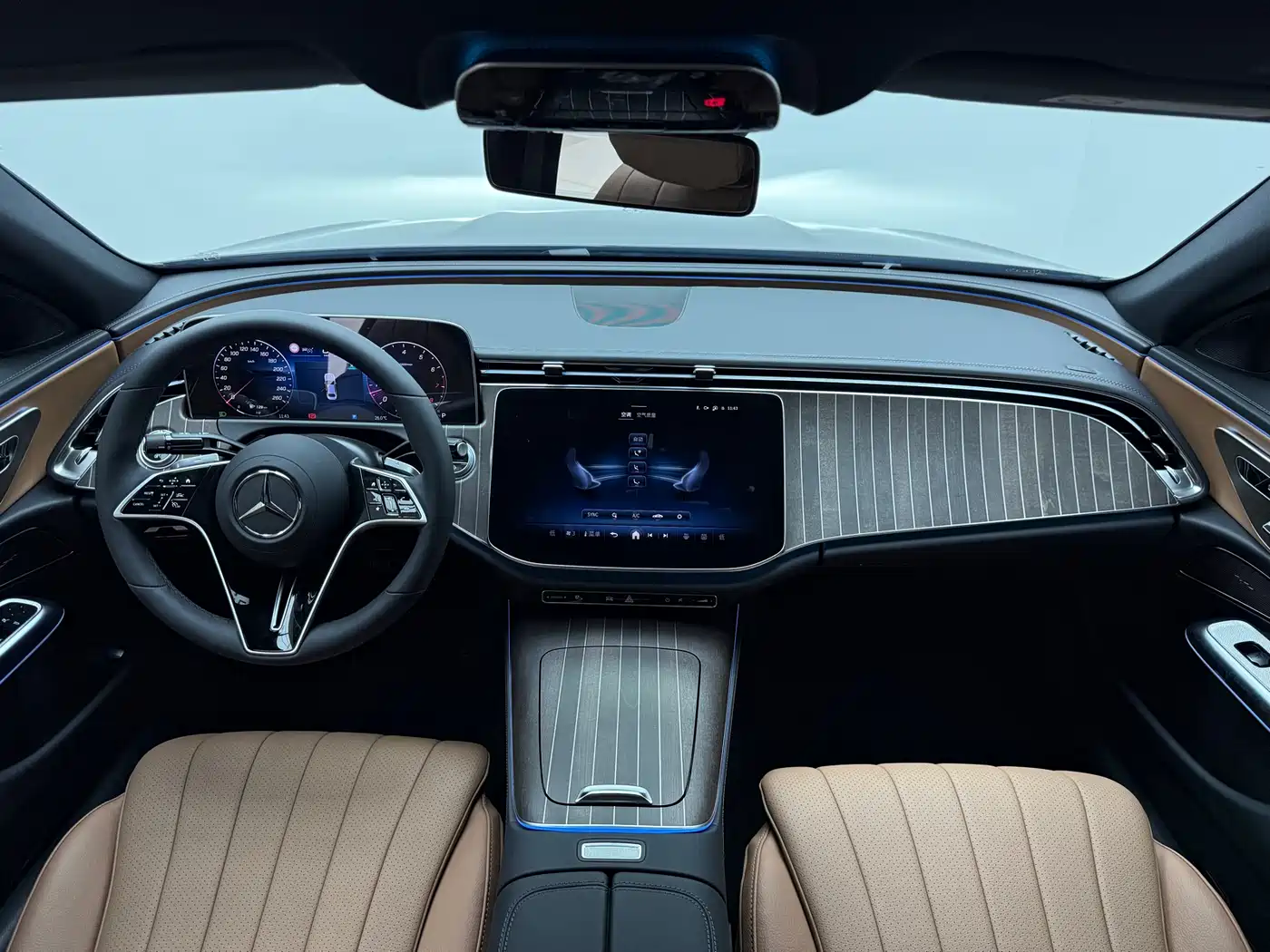 Mercedes-Benz E-Class 2025 E 300 L Fashion фото 8