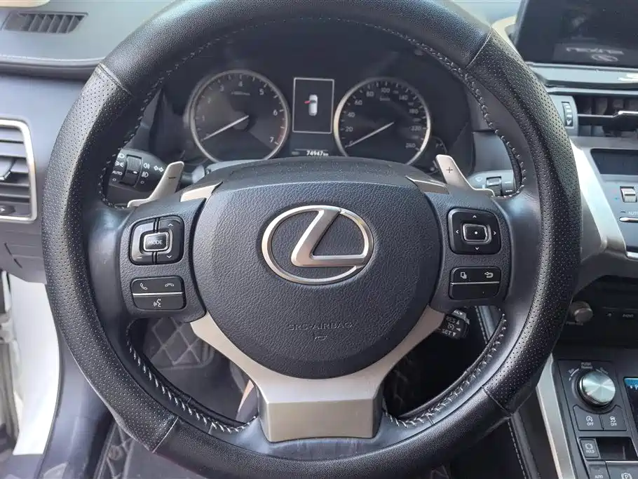 Lexus NX 2018 200 FWD Sharp Edition China VI фото 15