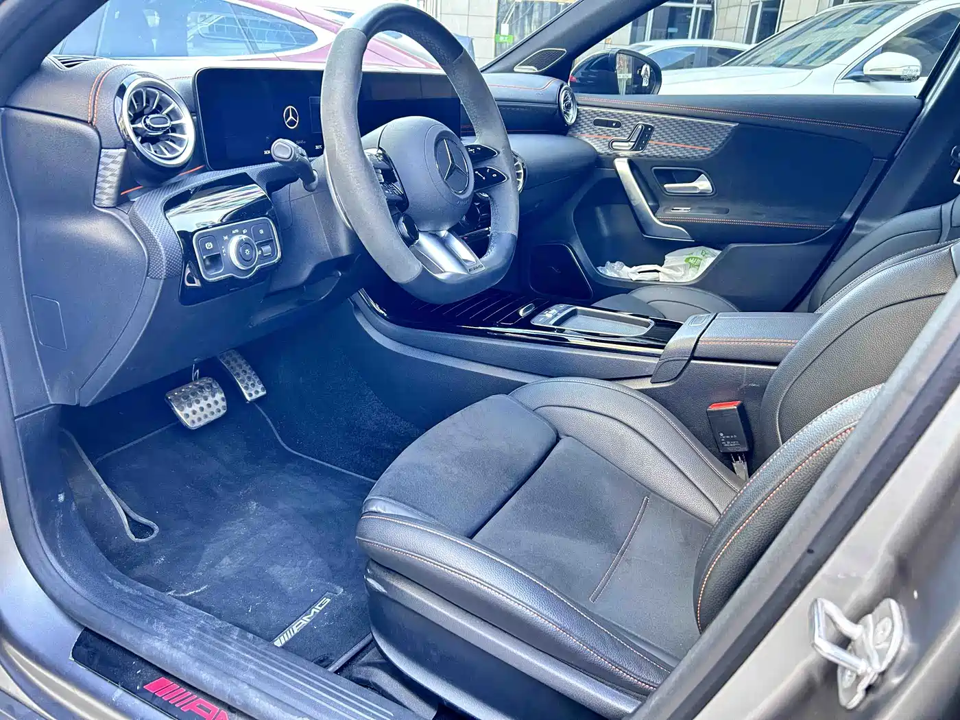 Mercedes-Benz A-Class AMG (Import) 2024 AMG A 45 S 4MATIC+ Ignition Special Edition фото 7