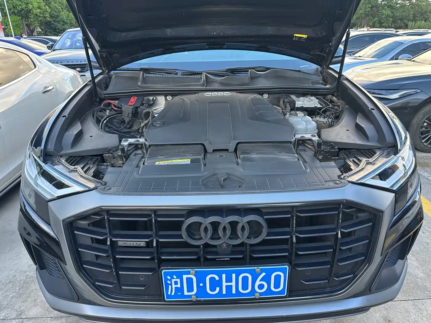 Фото 8 - Audi Q8