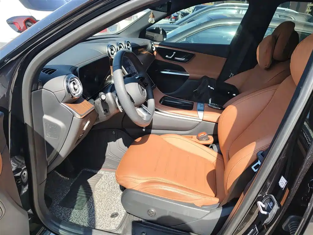 Mercedes-Benz GLC 2025 Facelift GLC 300 L 4MATIC Dynamic 5-seater фото 8
