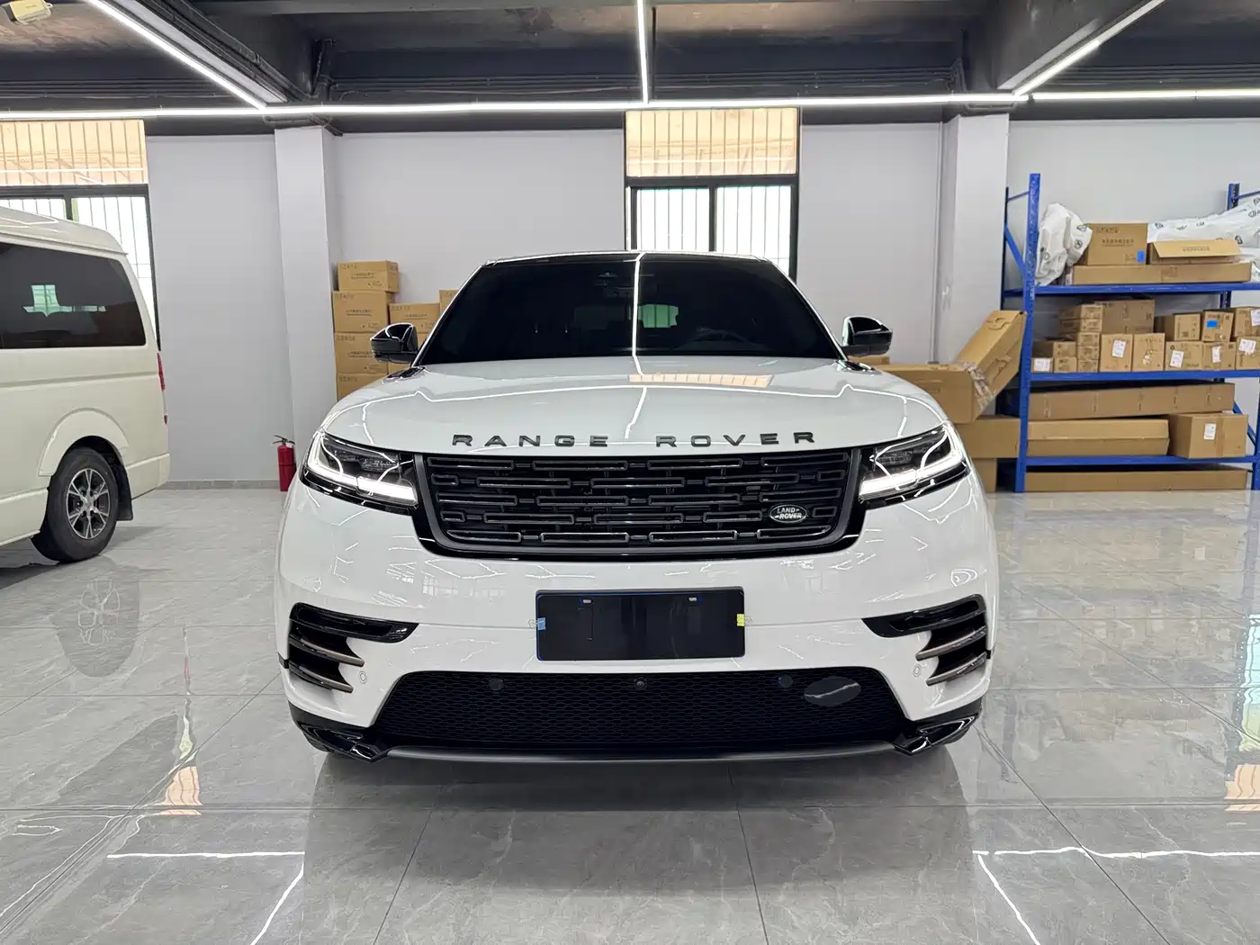 Land Rover Range Rover Velar 2025 Dynamic SE фото 2