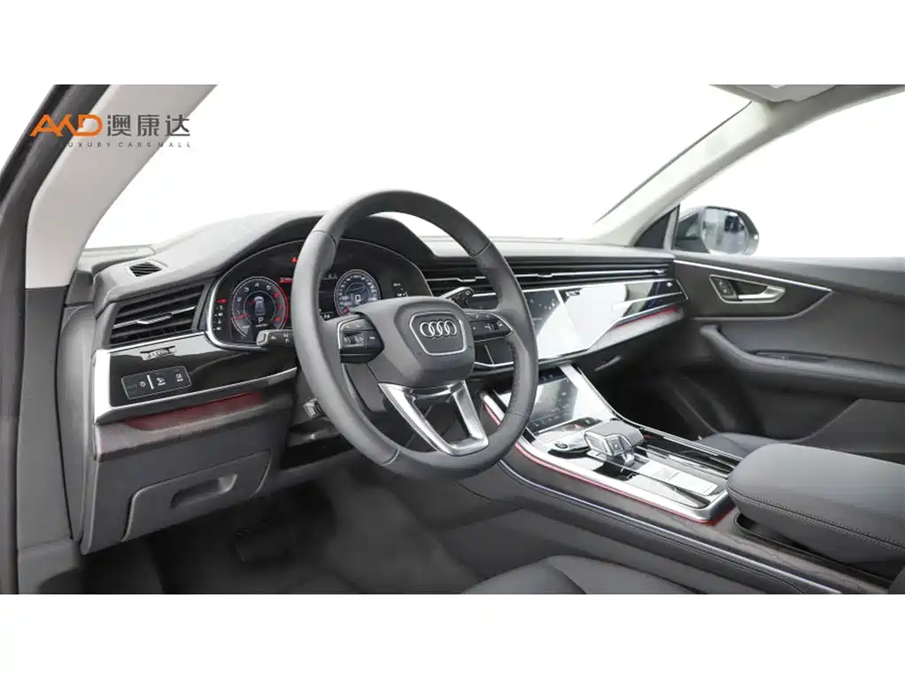 Audi Q8 2025 2023 55 TFSI Luxury Sport