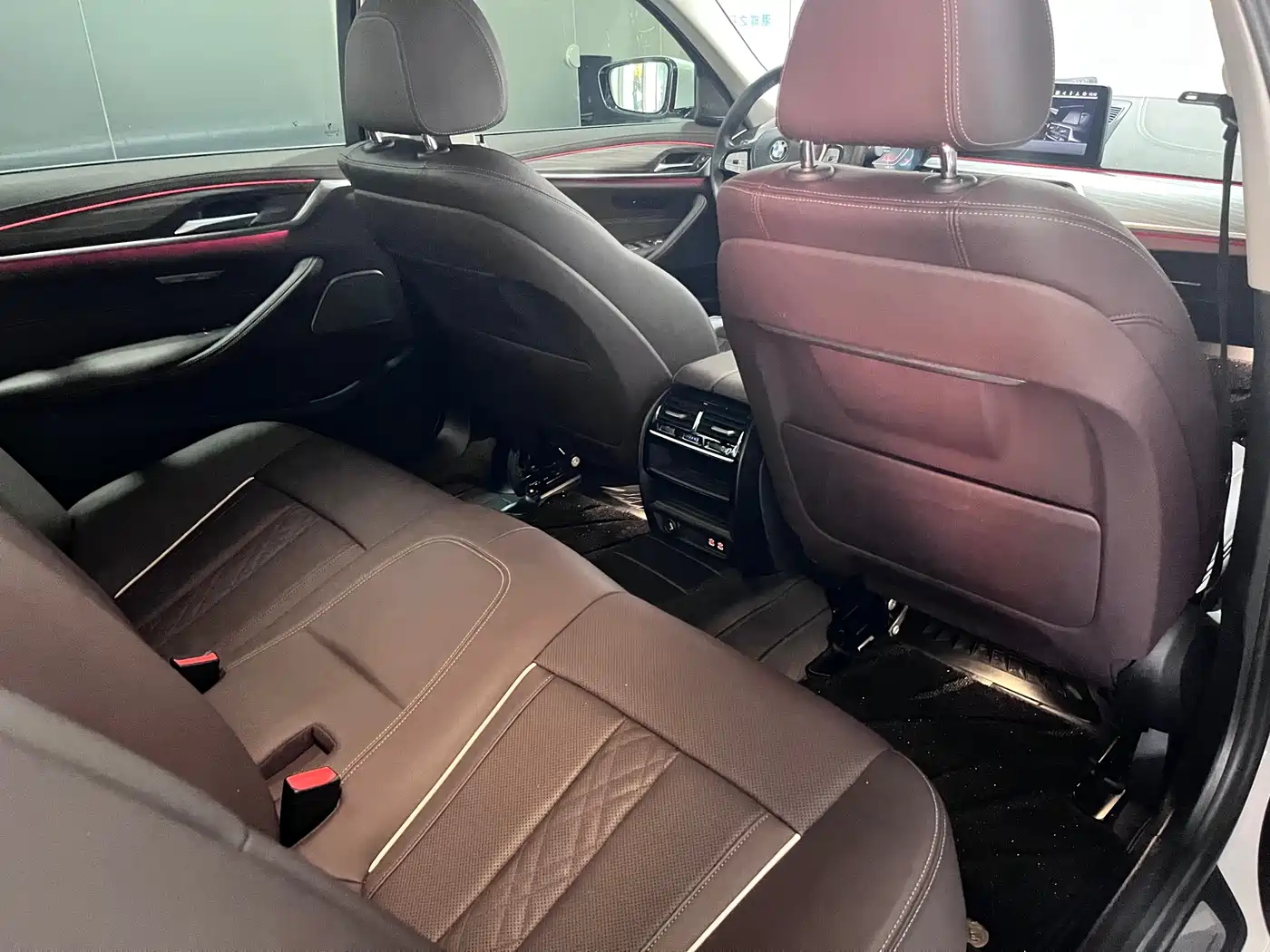 BMW 5 Series 2023 530Li Leading Luxury Package фото 10