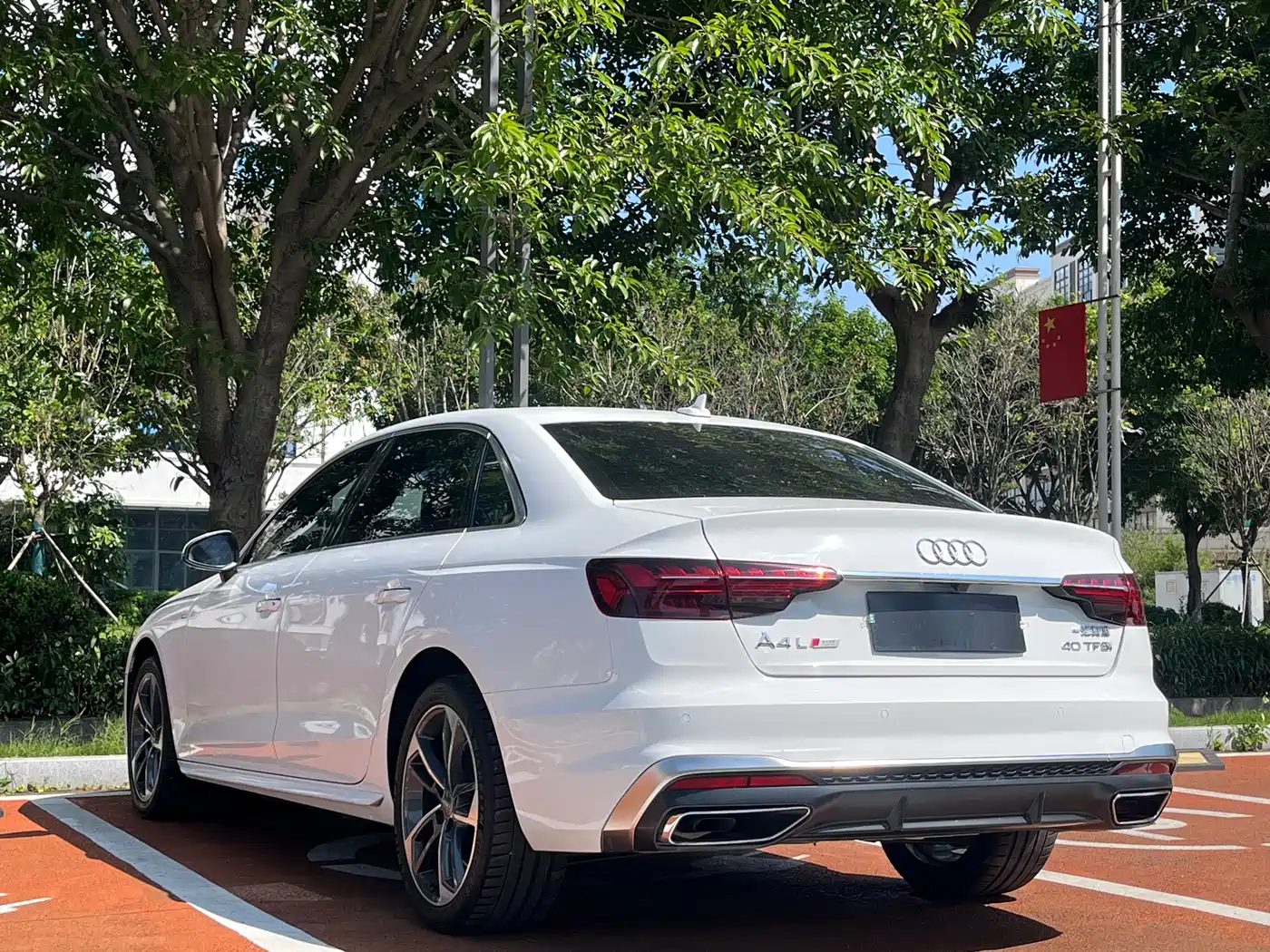 Audi A4L 2022 40 TFSI Luxury Dynamic фото 7