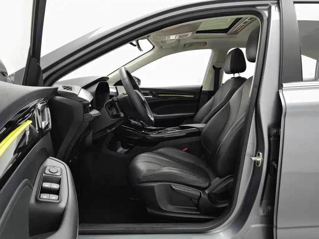 Photo 10 - Roewe i5