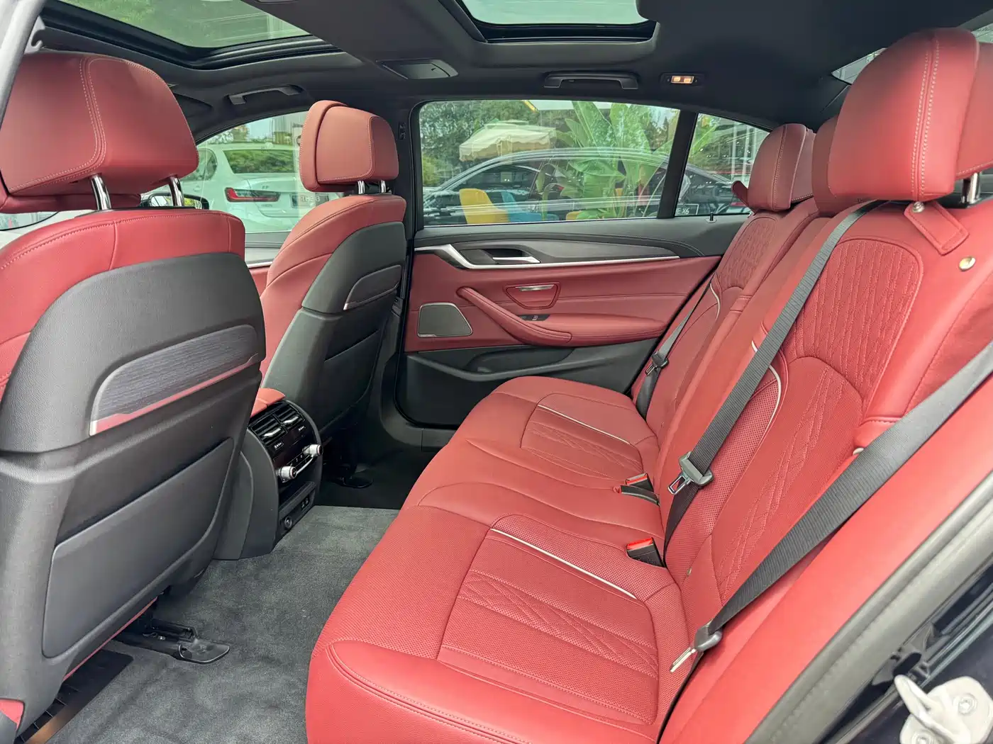 BMW 5 Series 2023 530Li Premium M Sport Package фото 12