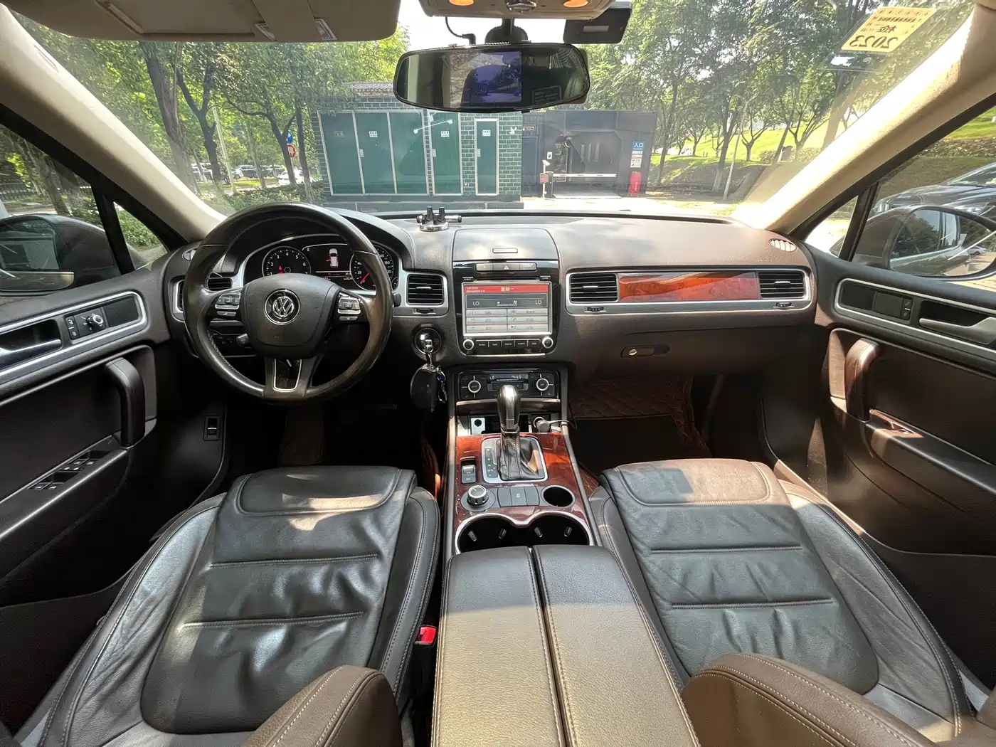Volkswagen Touareg 2014 3.0TSI New Edge Edition фото 14