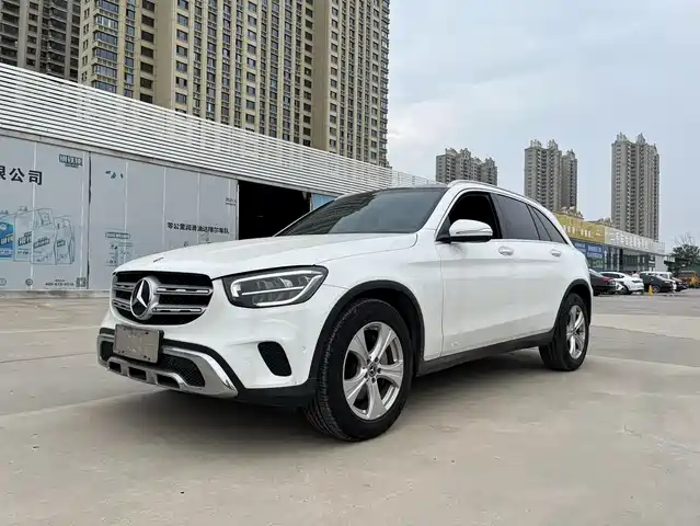 MERCEDES-BENZ GLC