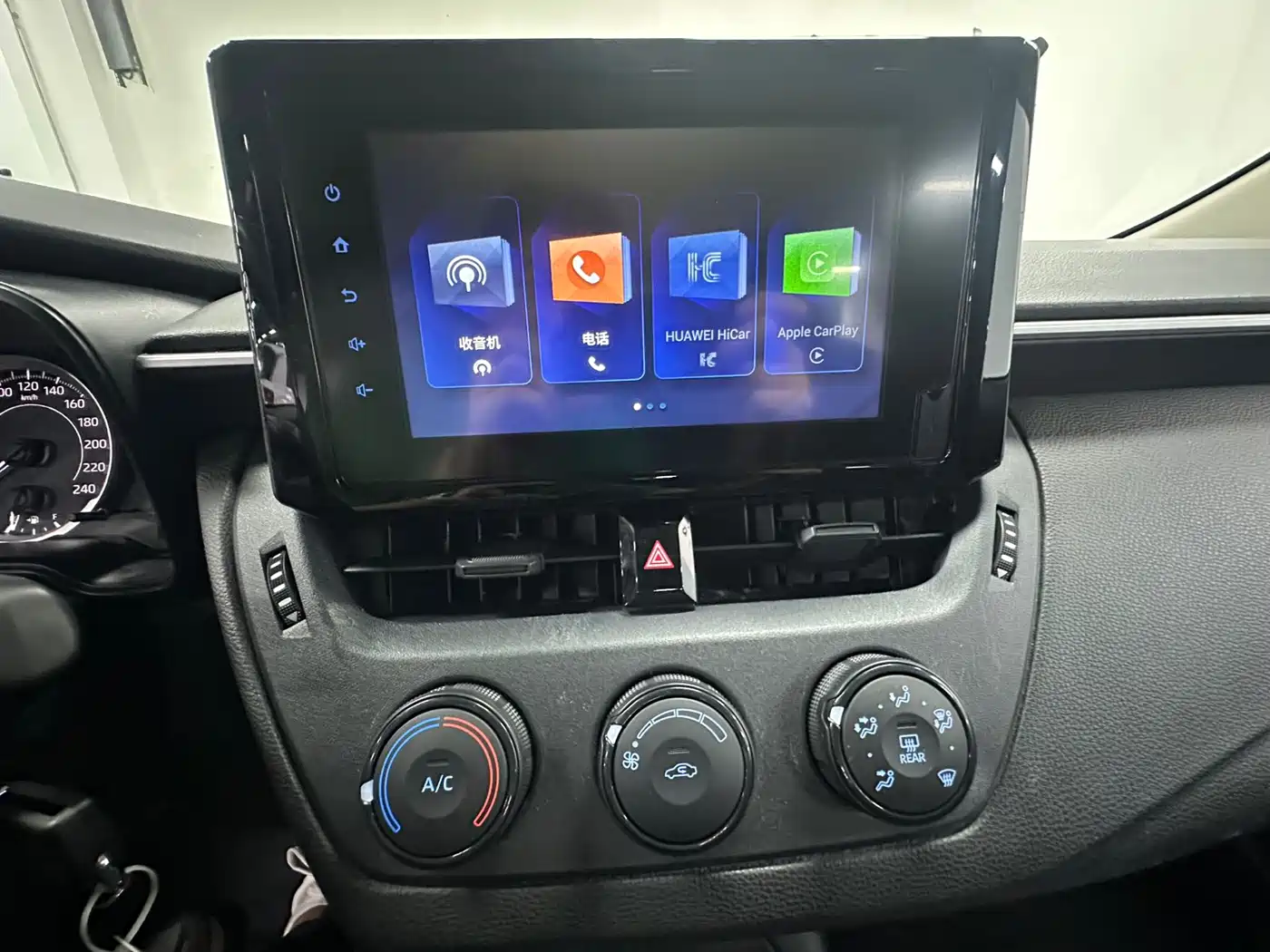 Toyota Corolla 2023 1.5L Pioneer Edition фото 22