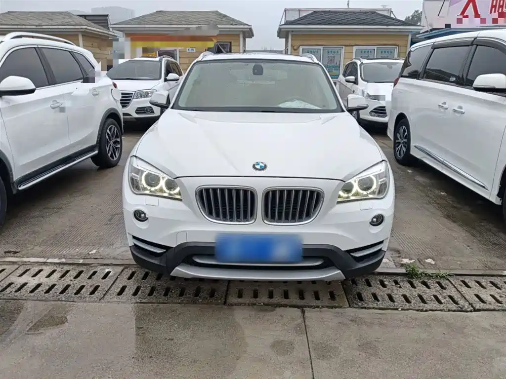 BMW X1 2013 xDrive20i X Design Package фото 3