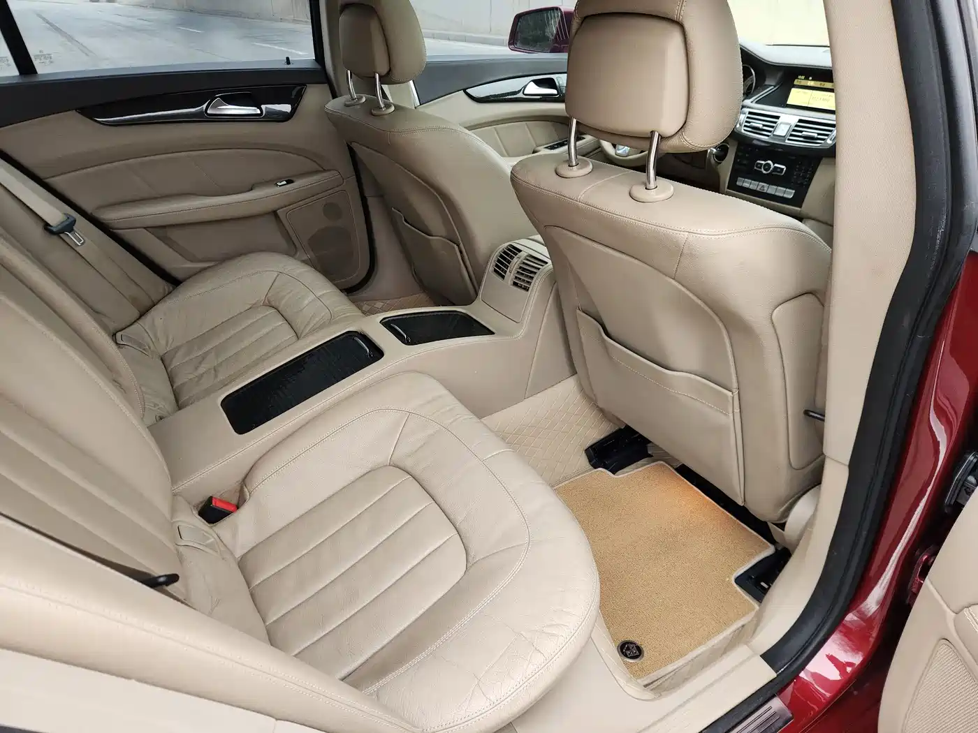 Mercedes-Benz CLS 2012 CLS 300 CGI фото 16