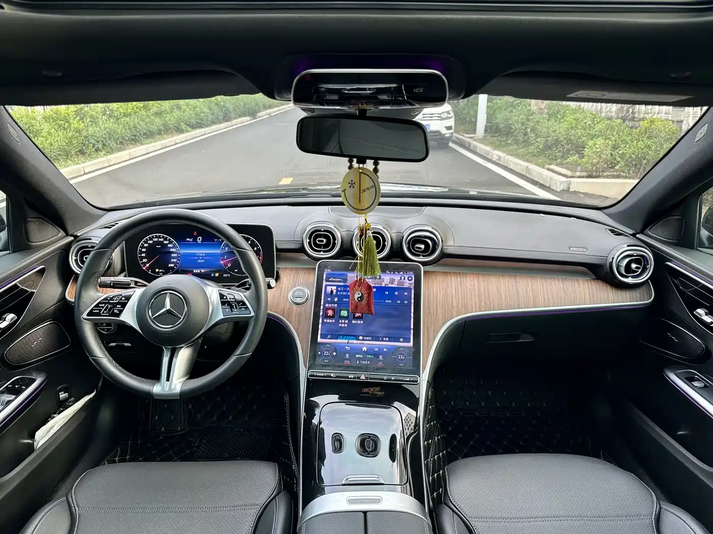 Mercedes-Benz C-Class 2023 C 260 L фото 7
