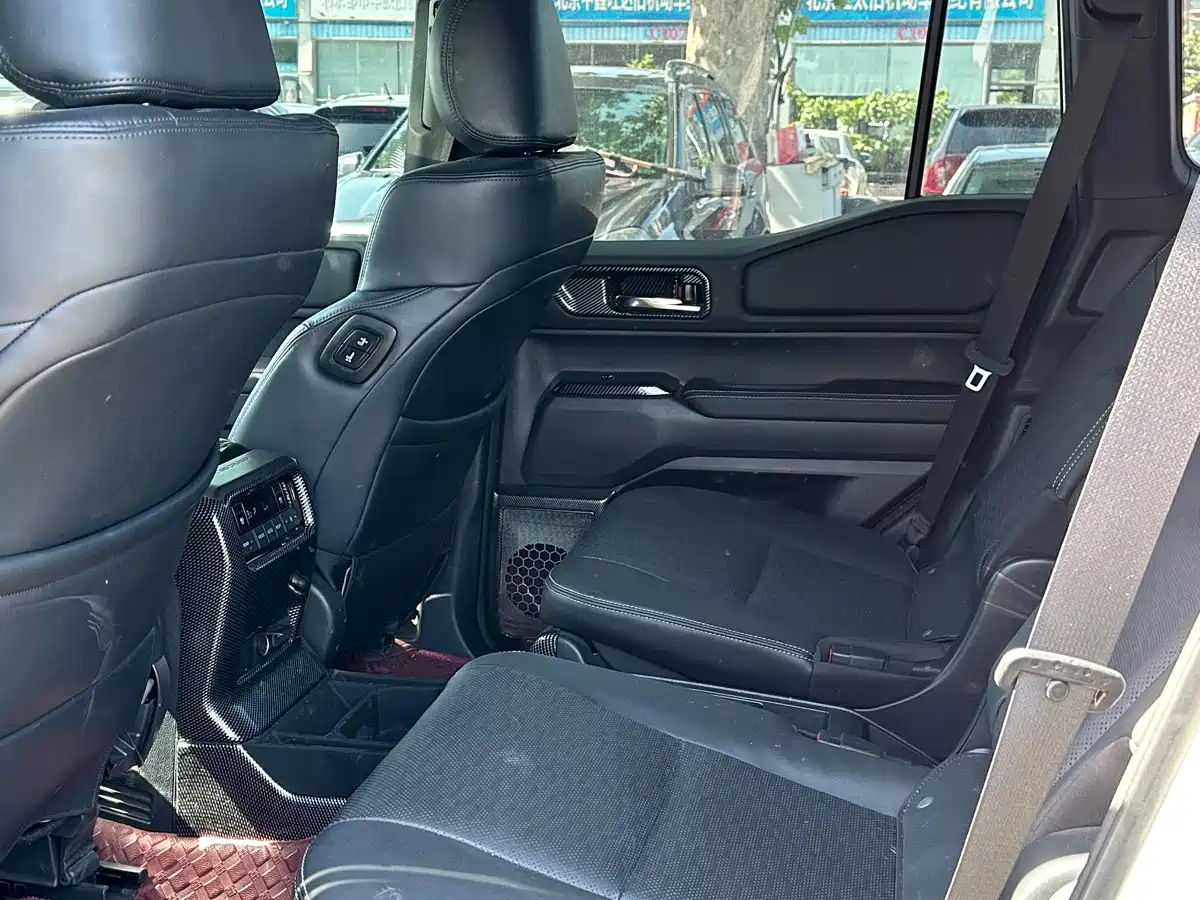 Toyota Prado 2025 2.4T Wild WX Edition 6-Seater фото 11