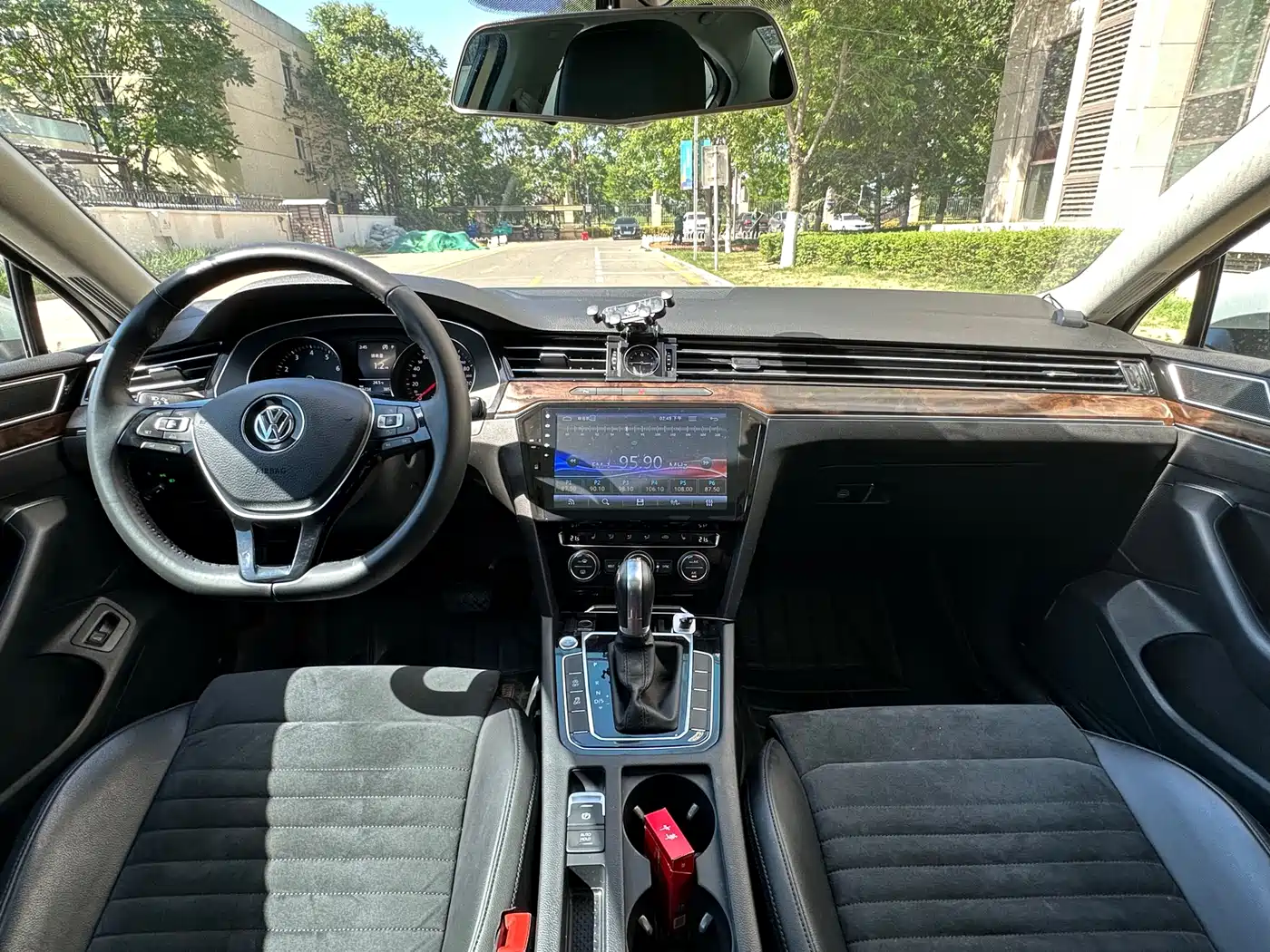 Volkswagen Magotan 2017 330TSI DSG Luxury фото 11