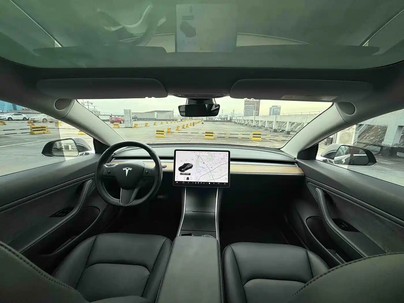 TESLA MODEL 3 (IMPORTED)