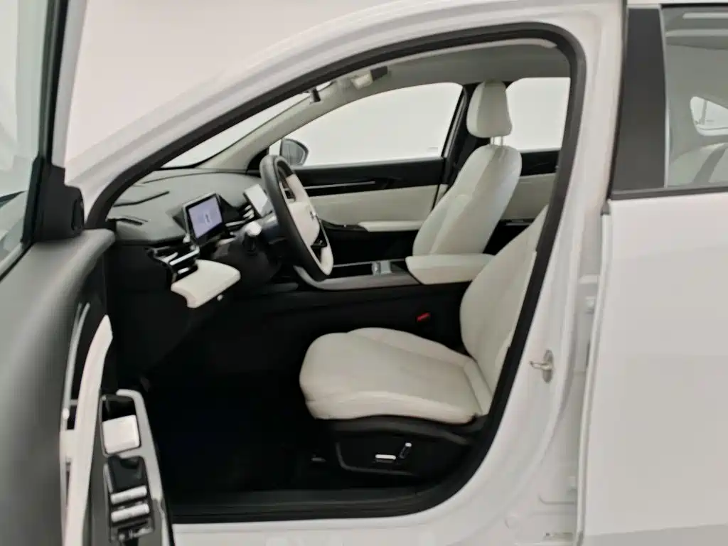 Geely Galaxy Galaxy L6 2023 125km Starship 10