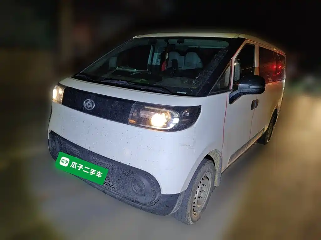 SAIC Maxus Dana V1 2025 Low Roof Multi-purpose Version 42kWh