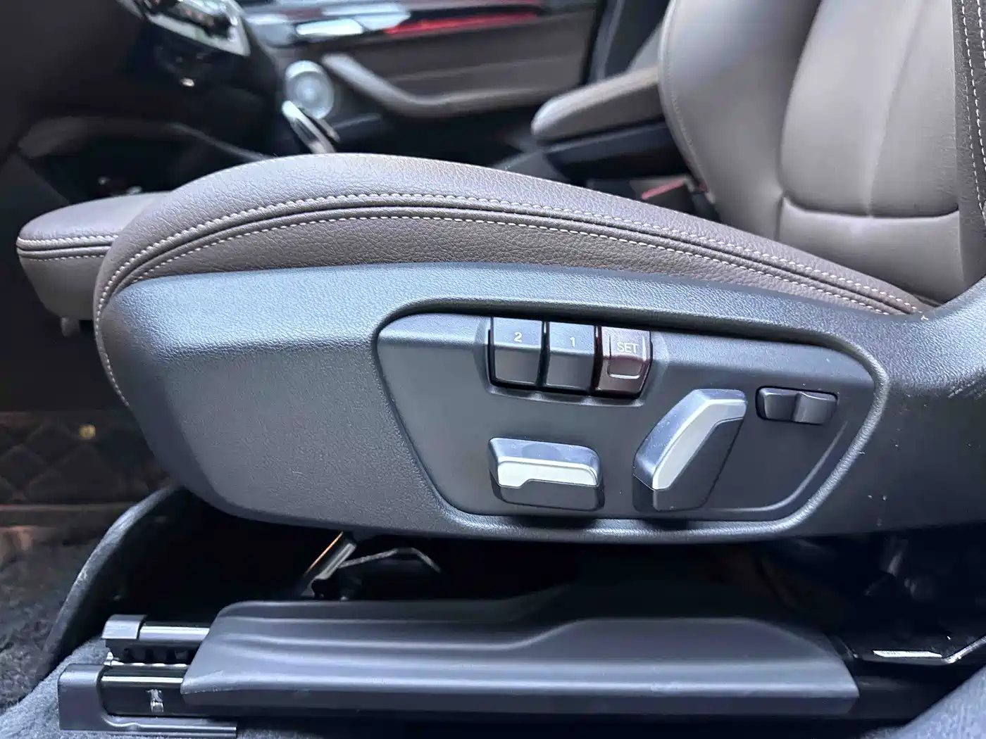 BMW X1 2022 sDrive20Li Premium фото 15