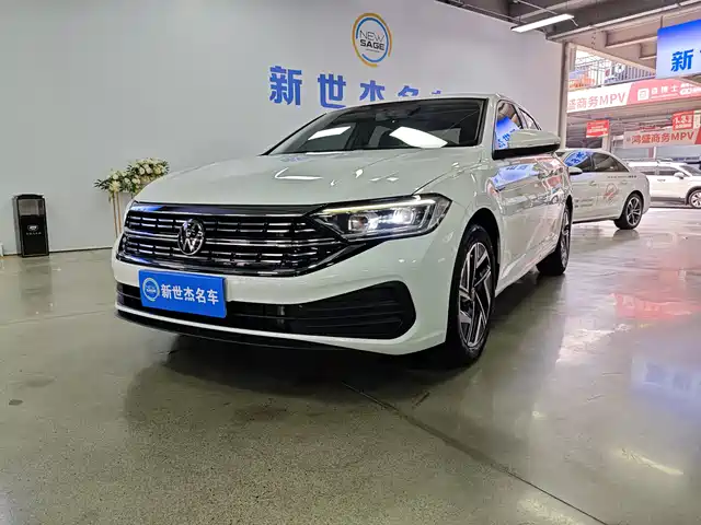 Volkswagen Sagitar 300TSI DSG, Полёт