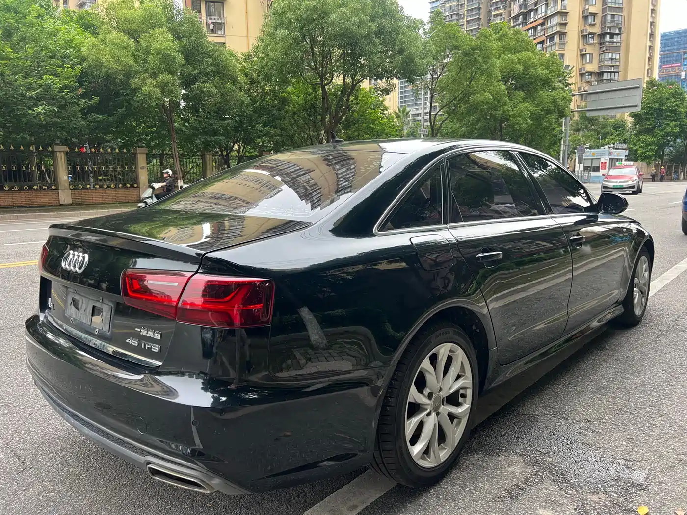 Audi A6L 2018 30th Anniversary 35 TFSI Fashion фото 8