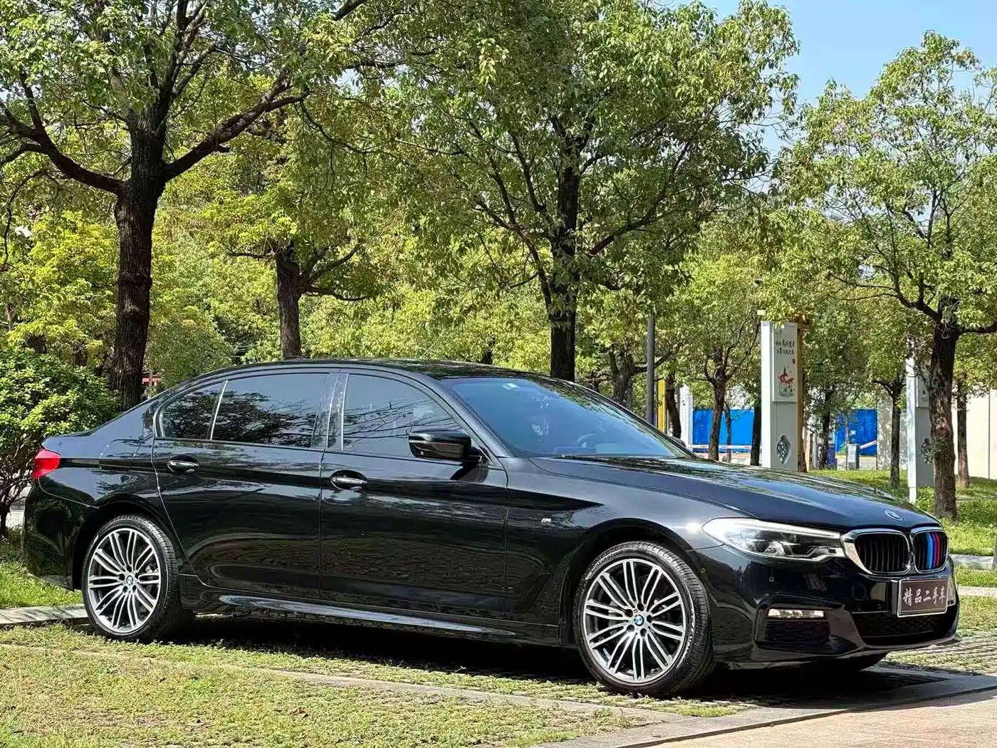 BMW 5 Series 2018 Facelift 530Li Exclusive M Sport Package фото 3
