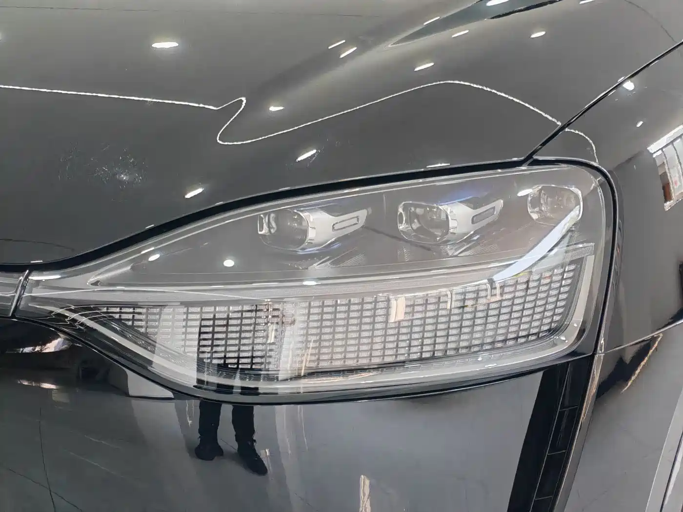 AITO Wenjie AITO M9 2025 Pure Electric Max 100kWh 6-Seater фото 7