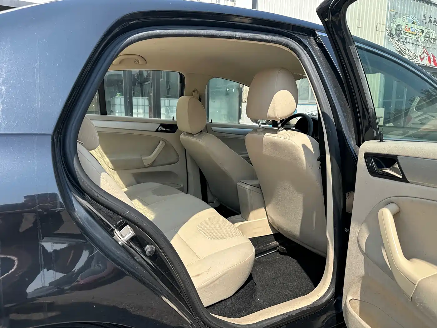 Volkswagen Bora 2012 2012 1.6L Automatic Comfort Model